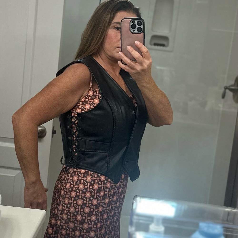 Milwaukee Leather Vest SM - Picture 3 of 13